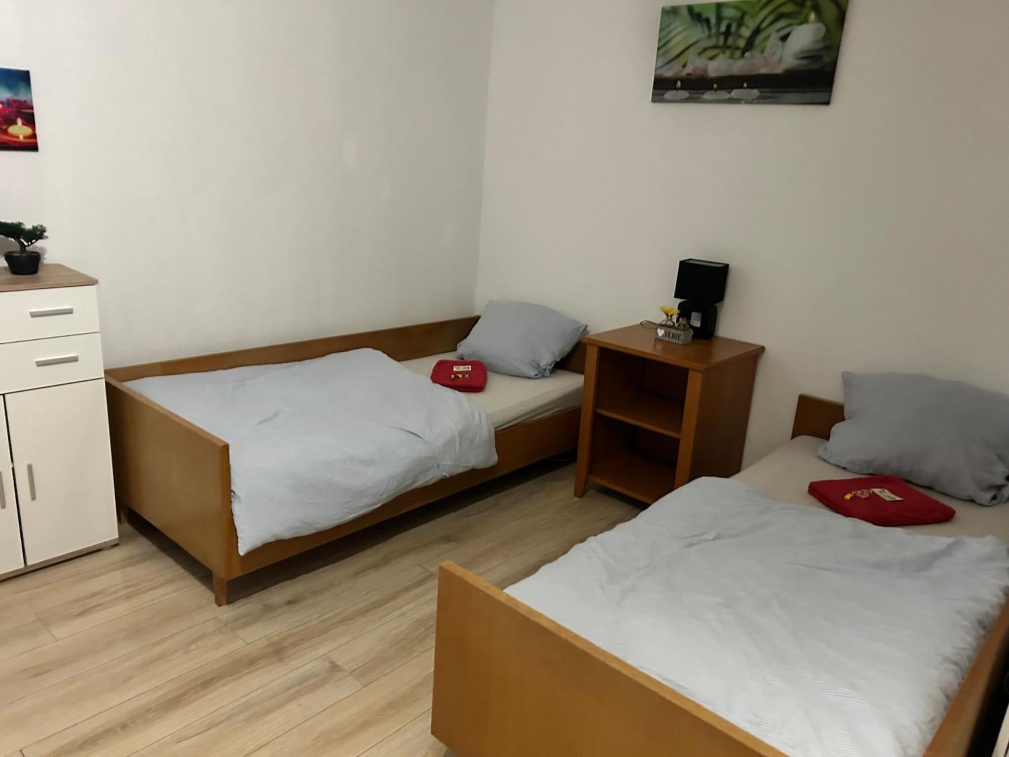 2-5 Bettzimmer Creglingen Eksteriør bilde